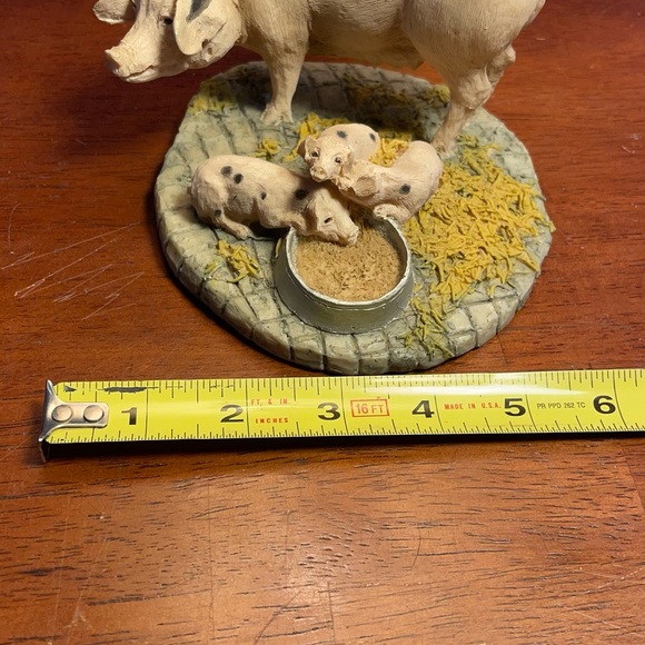 Pig and piglets figurine - Picture 3 of 6